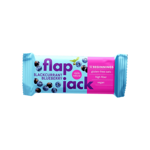Avižinis batonėlis „FlapJack Blackcurrant“ su juodaisiais serbentais – be glitimo, tinka veganams, su natūraliu vaisių skoniu