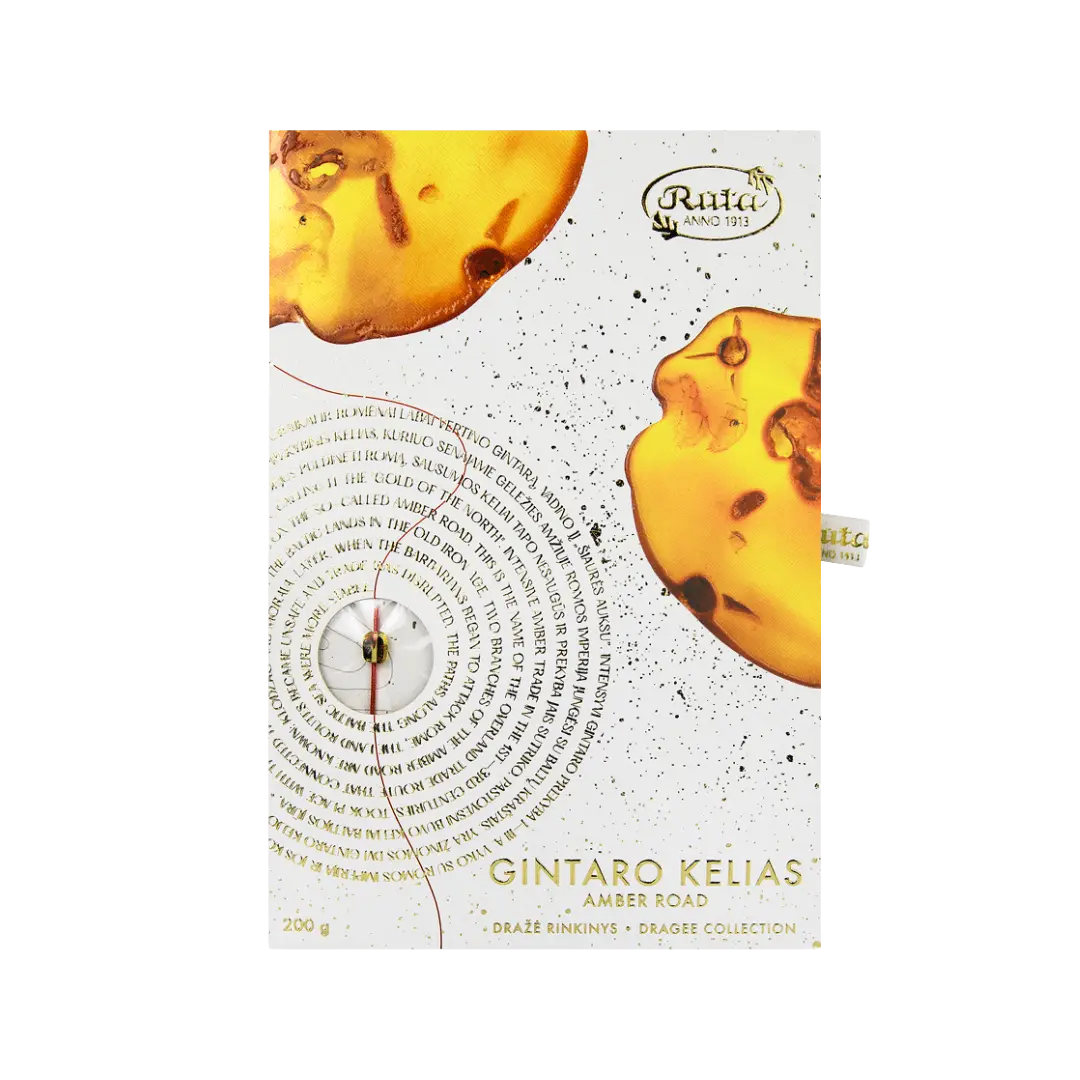 „Gintaro kelias“ – dražė rinkinys su baltuoju šokoladu dengtais migdolais, tiramisu ir „Žara“ skoniais, 200 g pakuotė su raudono siūlo apyranke ir šlifuotu Baltijos gintaru.