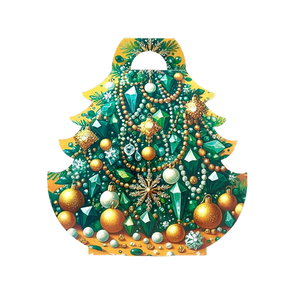 Kalėdinė saldumynų dovana „Eglutė skarota“, 172 g pakuotė su įvairių formų ir skonių saldainiais.