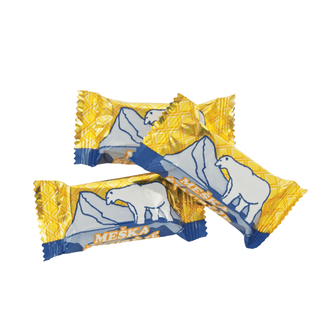 „Meška Šiaurėje“ – trijų sluoksnių vafliniai saldainiai su migdolų ir žemės riešutų kremu bei kakaviniu glaistu.