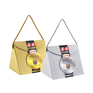 „Sorini Gold and Silver Handbag Candy“ – pieniško šokolado saldainiai su riešutų kremu stilingoje blizgioje pakuotėje.