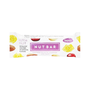 Tekmar Nut Bar – žemės riešutų, migdolų ir vaisių batonėlis 40 g pakuotėje.